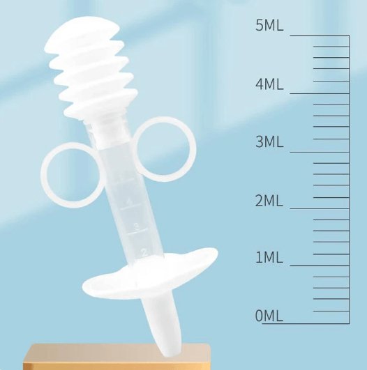 Multi - Functional Medication Syringe for Dogs and Cats - The Squeaky Toy